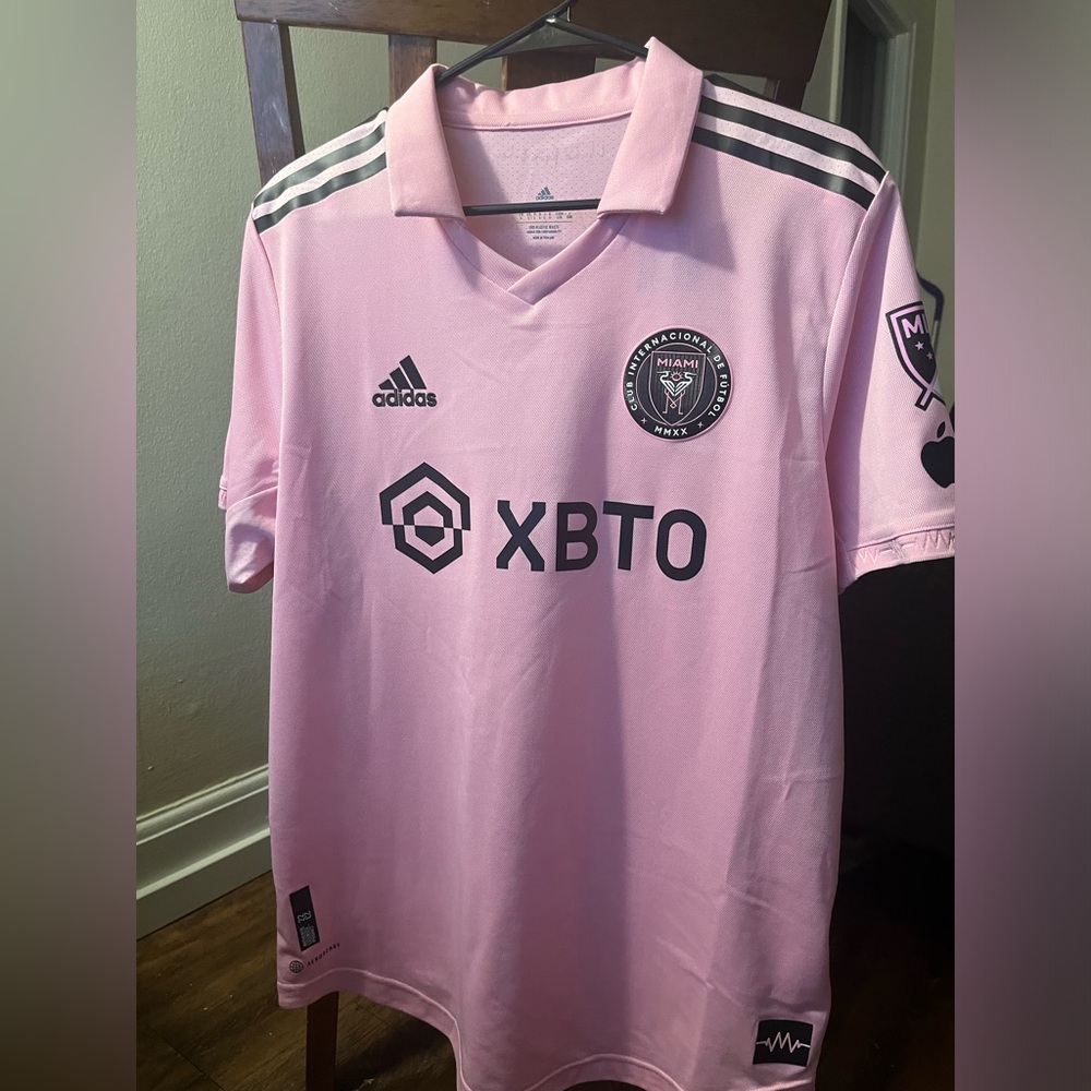 Authentic Adidas 22/23 Inter Miami Home Jersey Size L